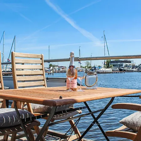 Dazur Botel Aalsmeer